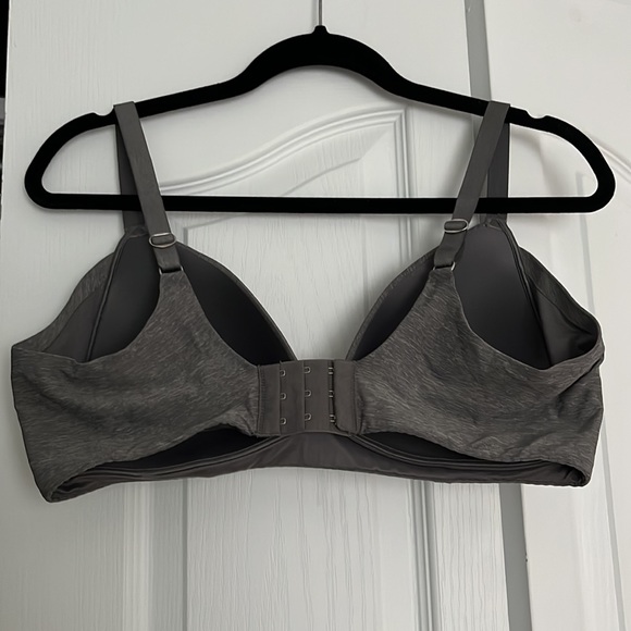 Aerie- real Sunnie wireless - Picture 2 of 3